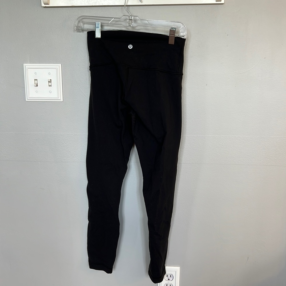 Black Lululemon Wunder Under Leggings